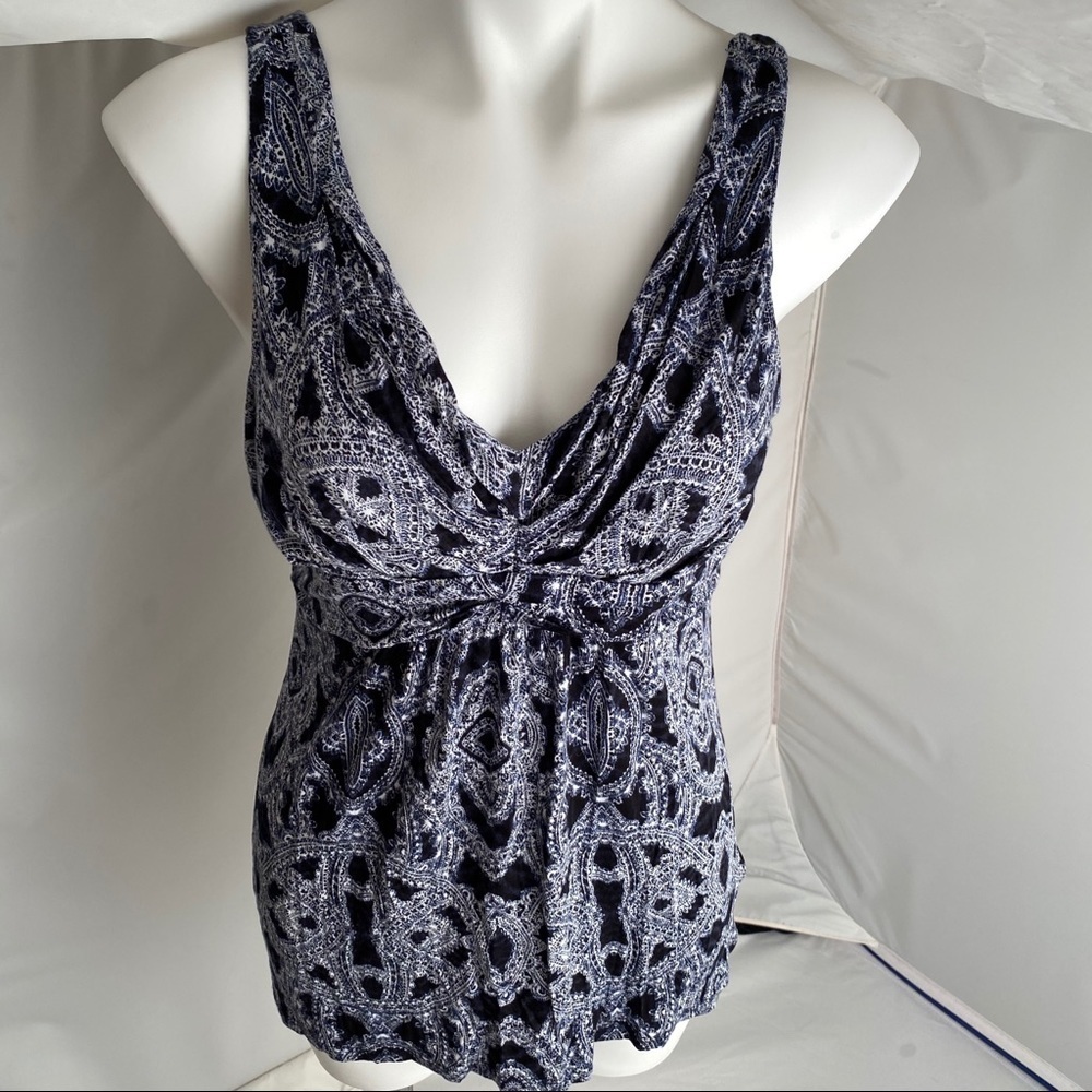 Express blue and white v-neck flowy babydoll top M